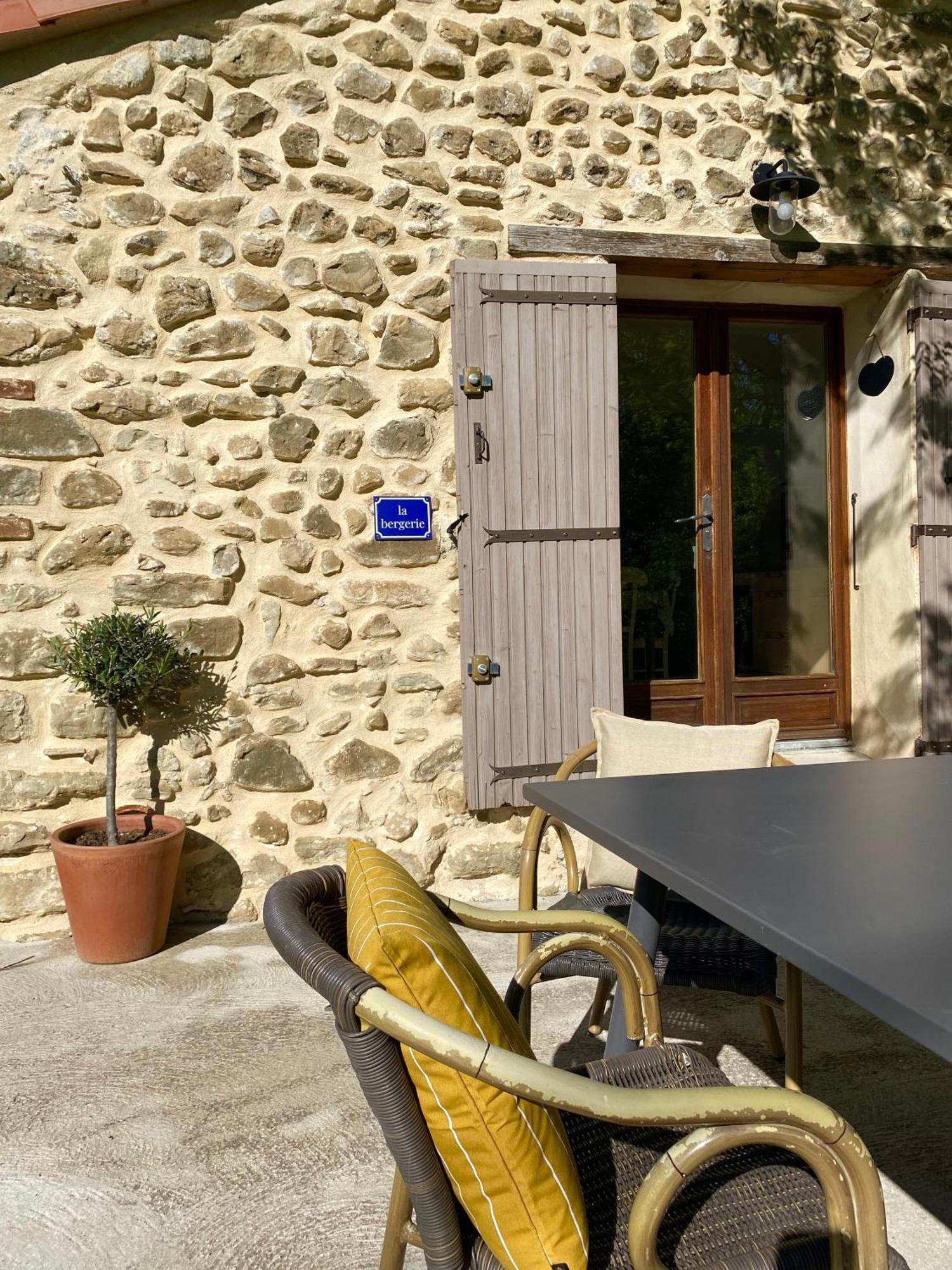 La Magnanerie En Provence Villa Niozelles Exteriör bild